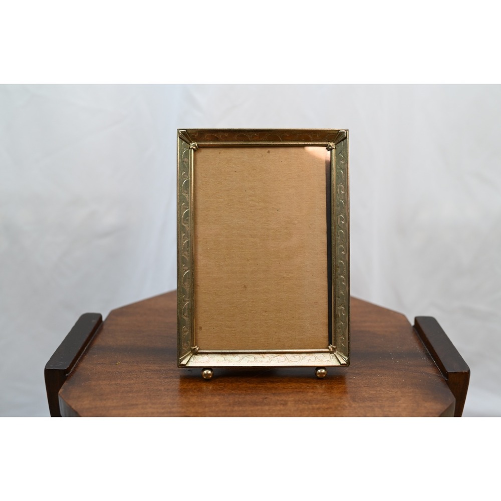 Vintage Brass 5x7 Footed Picture Frame Etched Scroll Wall Tabletop Gold Tone